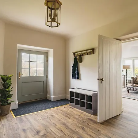 Mellguards, 4-bed Country Cottage, In Howtown *