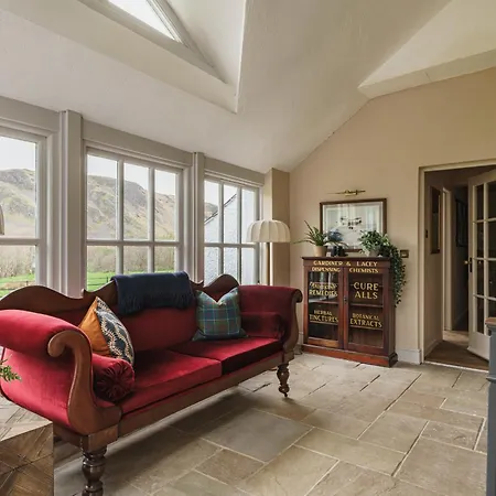 Mellguards, 4-bed Country Cottage, In Howtown *