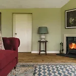 Mellguards, 4-bed Country Cottage, In Howtown Villa