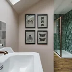 Villa Mellguards, 4-bed Country Cottage, In Howtown *