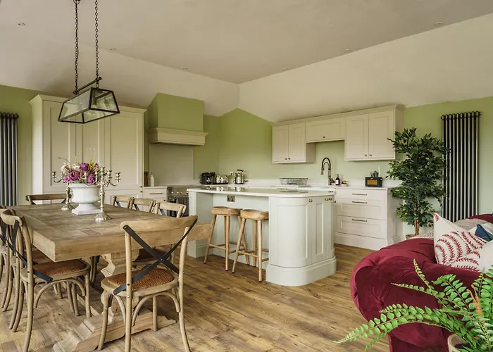 Mellguards, 4-bed Country Cottage, In Howtown Villa Watermillock