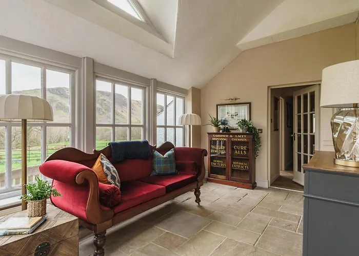 Mellguards, 4-bed Country Cottage, In Howtown *