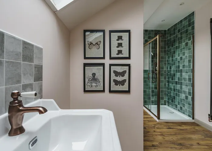 Villa Mellguards, 4-bed Country Cottage, In Howtown *