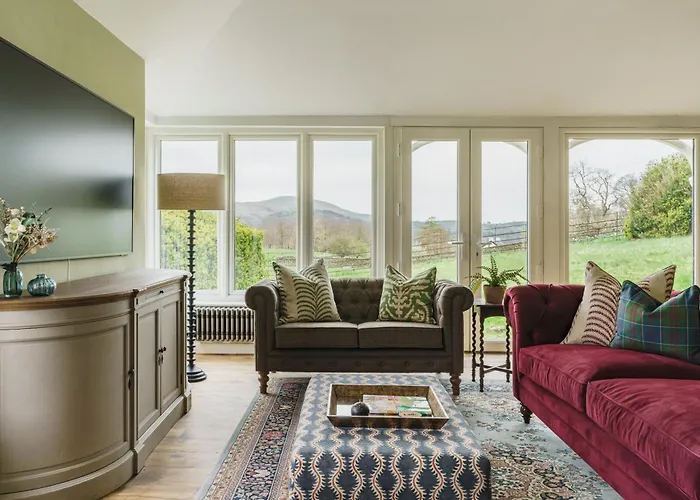 Villa Mellguards, 4-bed Country Cottage, In Howtown