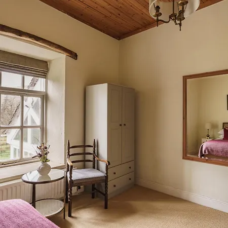 Mellguards, 4-bed Country Cottage, In Howtown Villa Watermillock